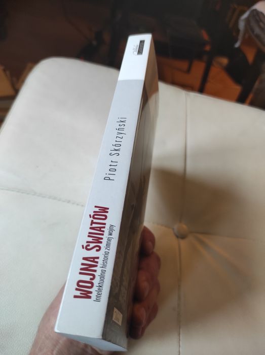 Wojna światów historia zimnej wojny, Skórzyński