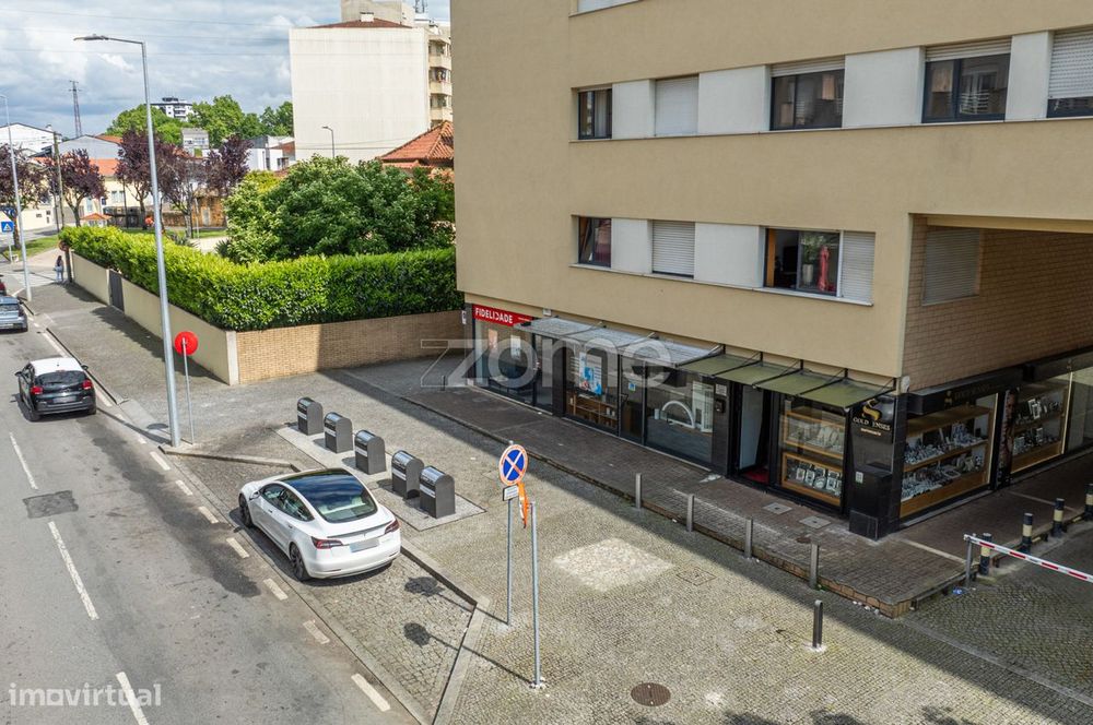 Loja para Investimento no Centro da Trofa