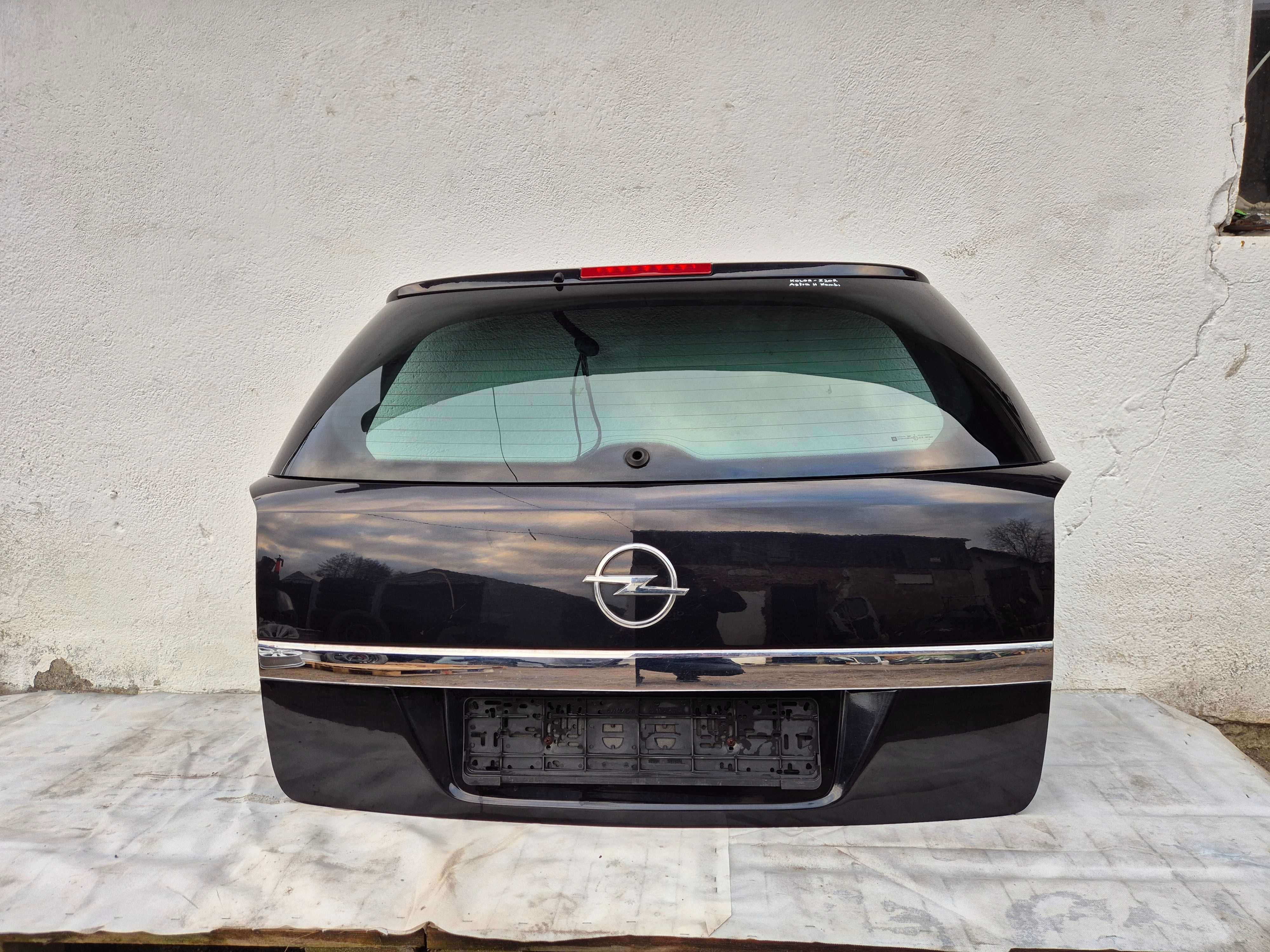 Tylna Tył Klapa Bagażnika Opel Astra III H Kombi Z20R CZARNA 04-14r