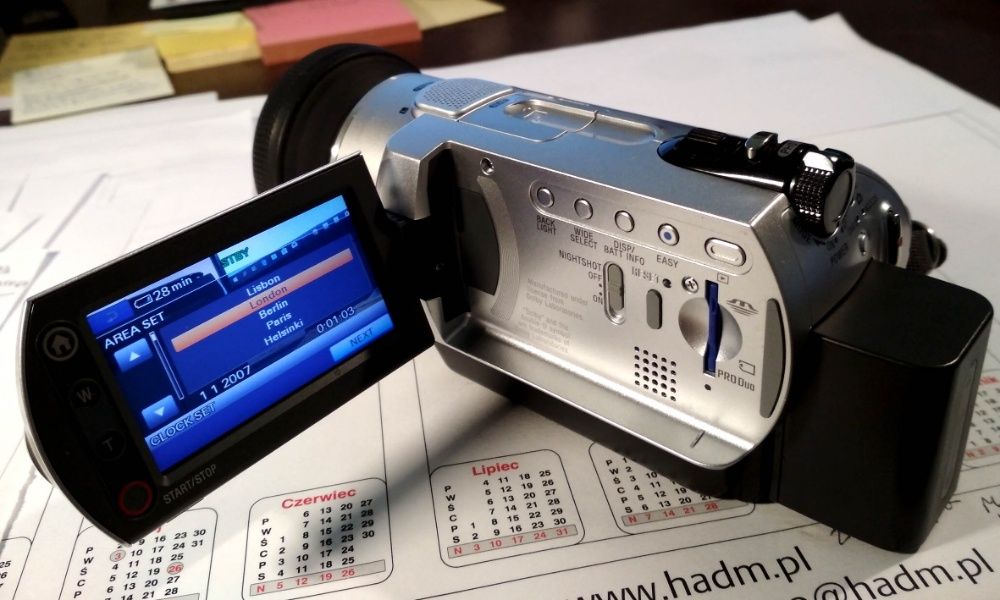 Sprzedam Kamerę SONY DCR-SR190E