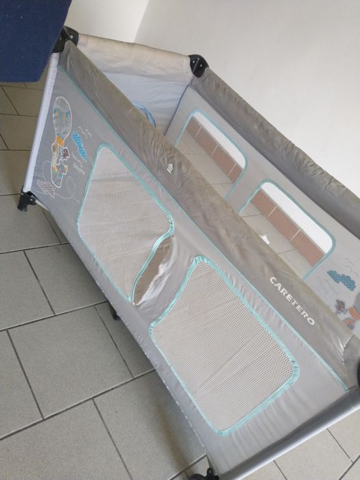 Łóżeczko turystyczne kojec firmy Caretero