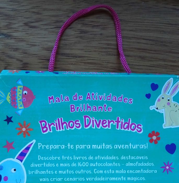 Brilhos Divertidos - Mala de Atividades Brilhante (Com 3 Livros)