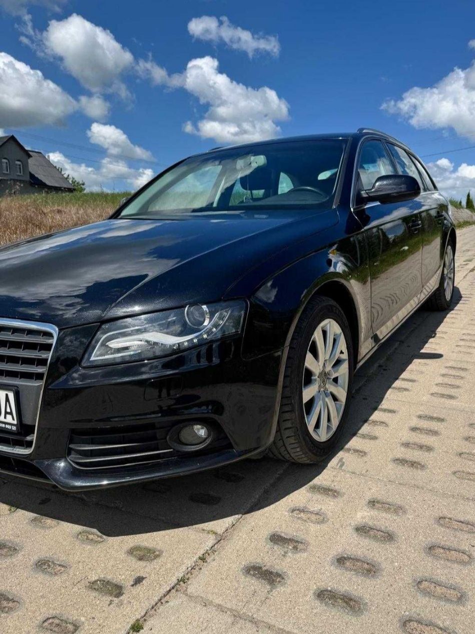 Audi a4b8 2.0tdi s-line mod 2011 NAVI

BIXenon Led
