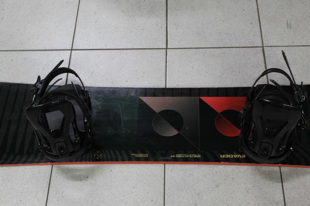 Deska Snowboard ROSSIGNOL EVADER 144 cm + Wiązania NOWE