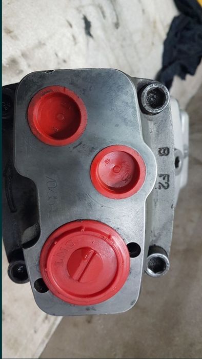 Двопотоковий аксіально-поршневий насос "Parker", гідравліка.