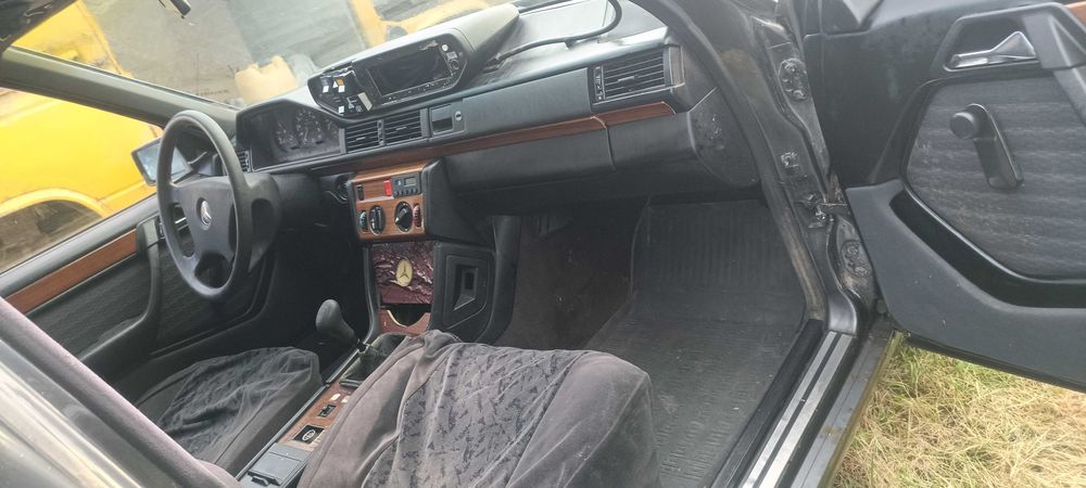 Mercedes-Benz W124 2.3 бензин