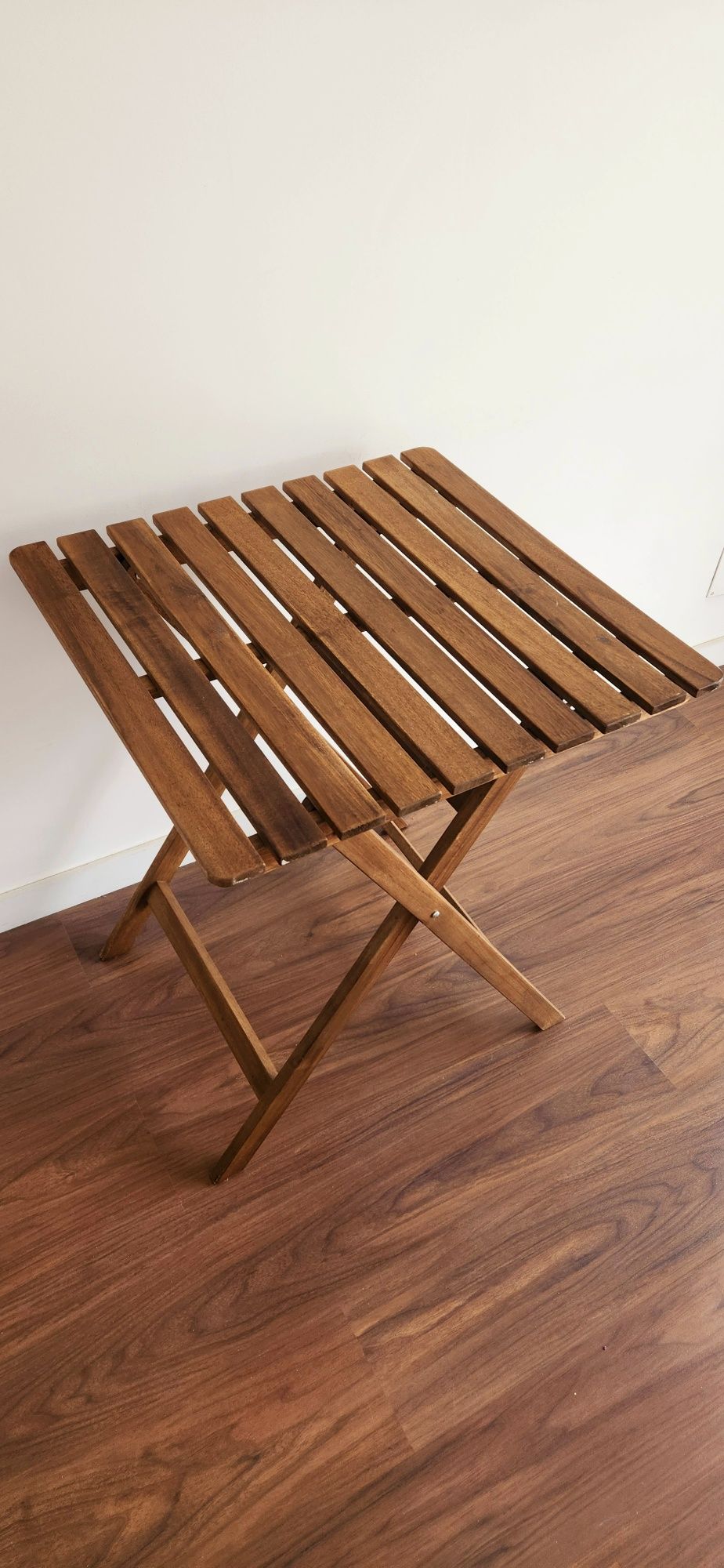 Mesa dobrável em madeira