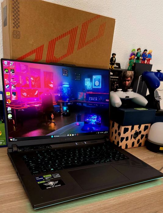 Portátil asus strix G16 i9-13980HX NVIDIA RTX 4070