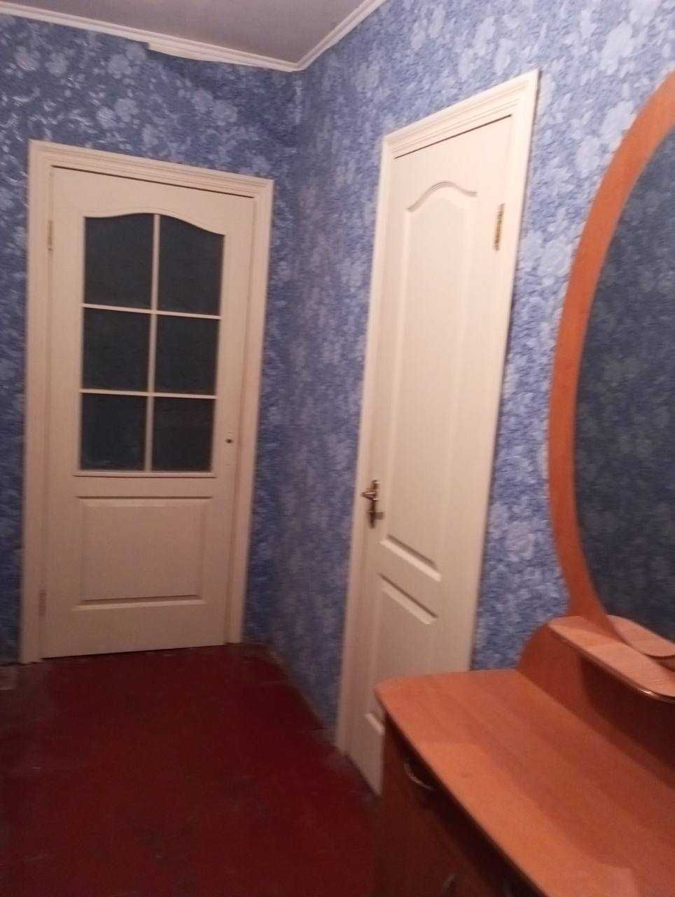 продам 2-кімнатну квартиру в Чернігові