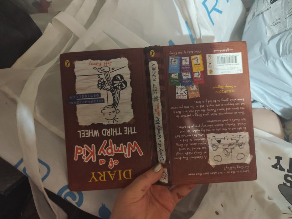 Книга английский дневник слабака diary of a wimpy kid