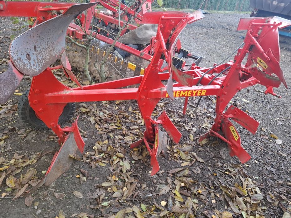 Pług overum  3x35  niemeyer Stan bardzo dobry idealny do c360 zetor