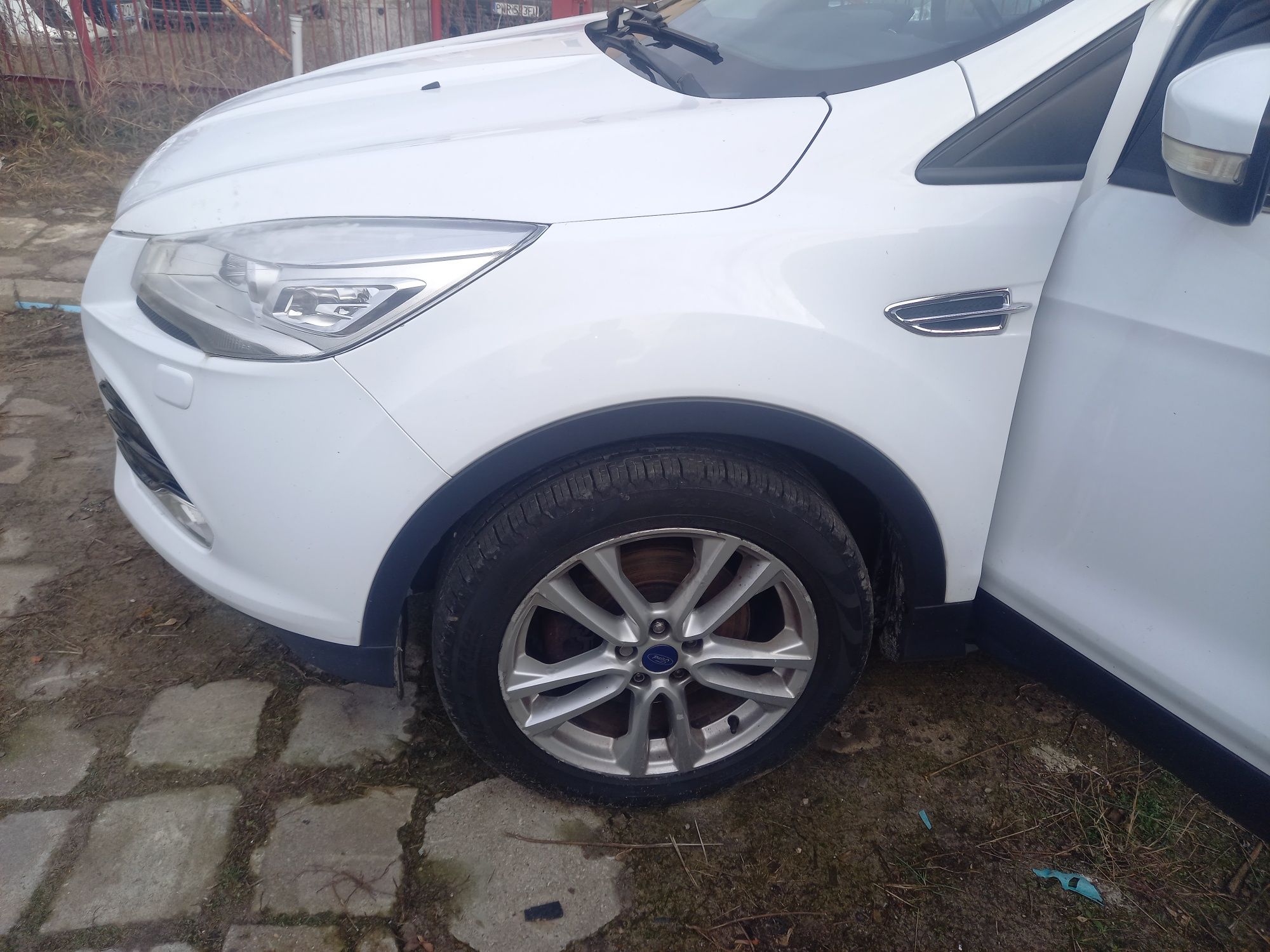 ford kuga mk2 Kod lakieru 5D 2.0 tdci 4x4 części