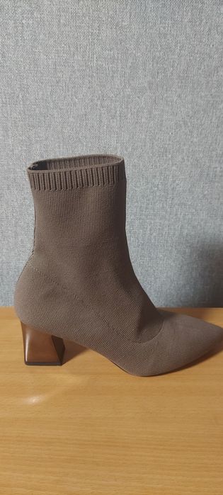 Ботильйони-панчохи Reserved