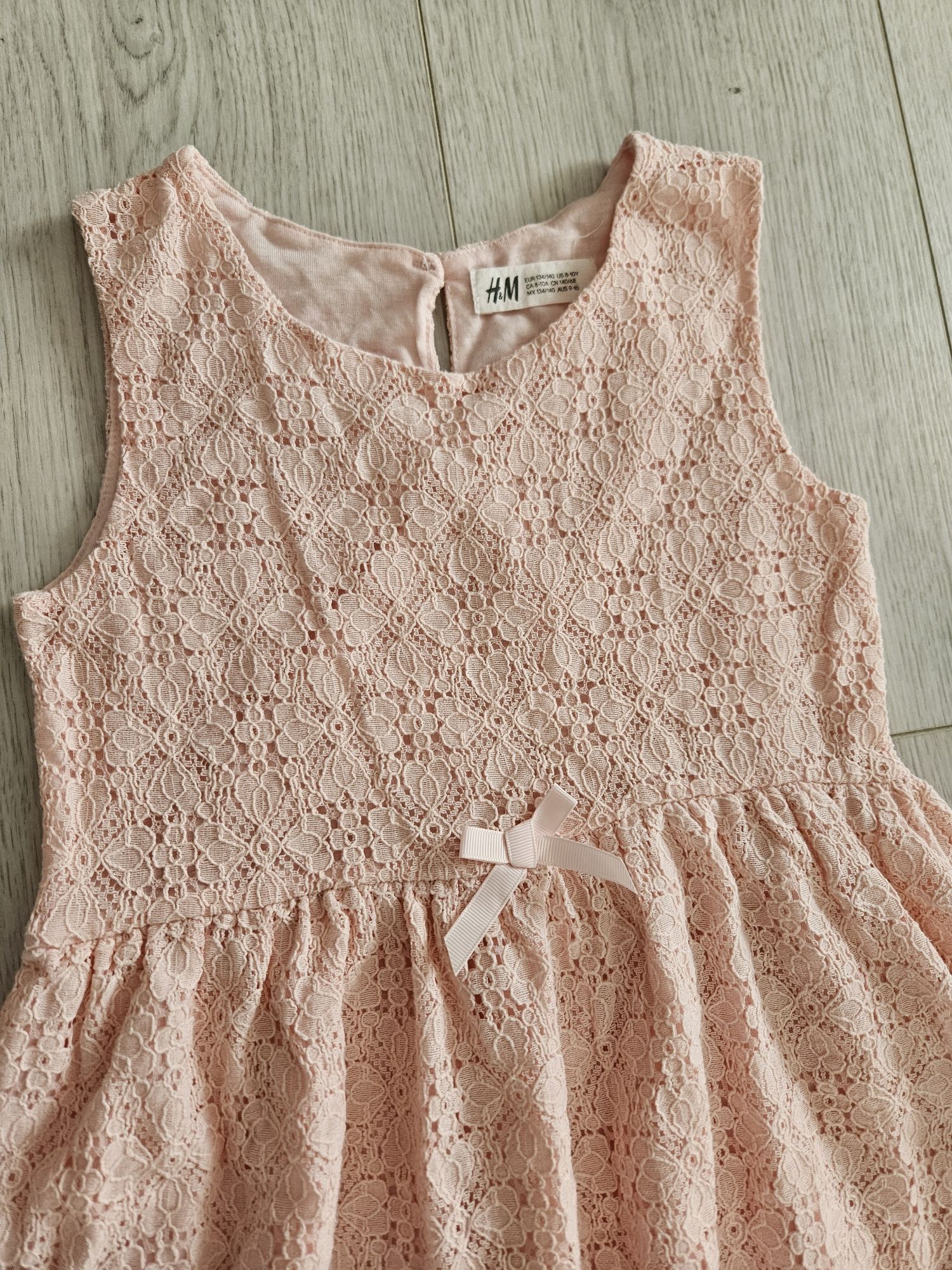 Sukienka H&M koronkowa r.134-140