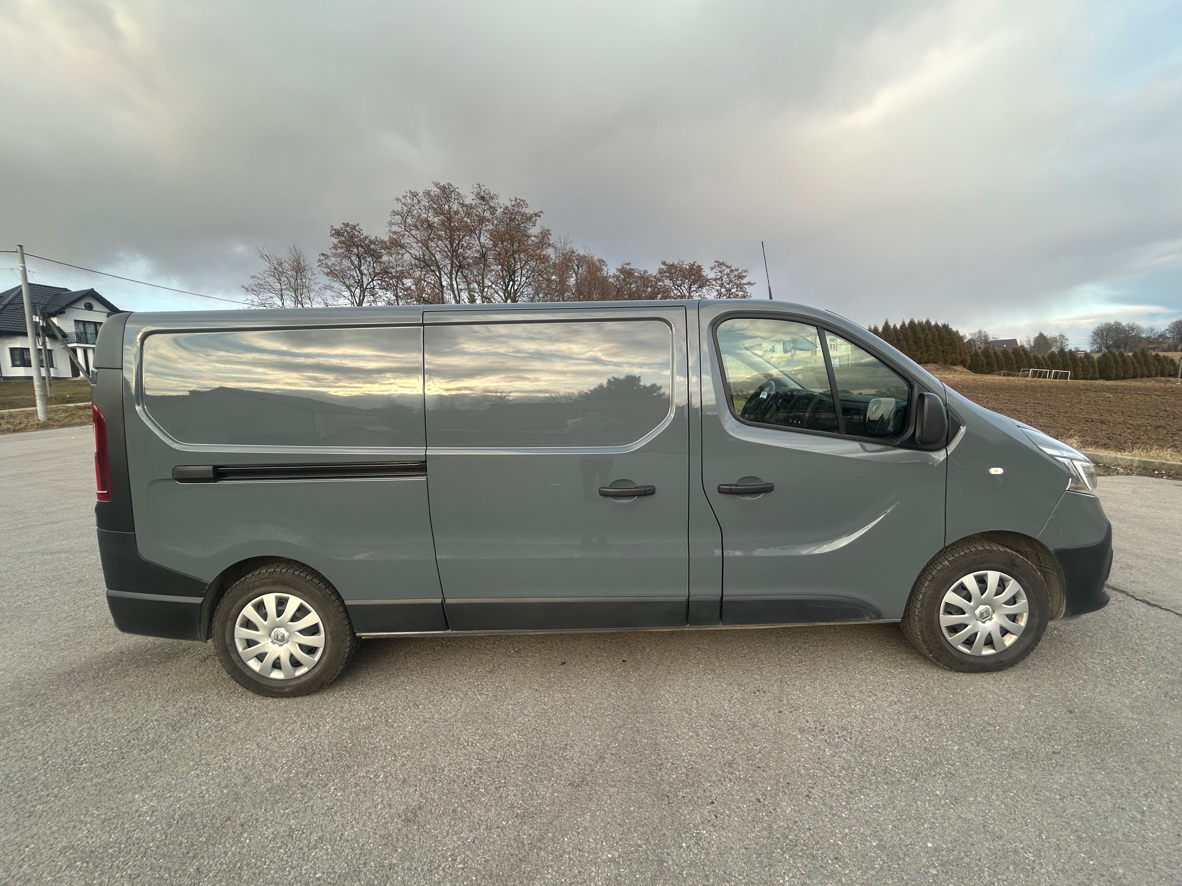 Renault Trafic L2H1