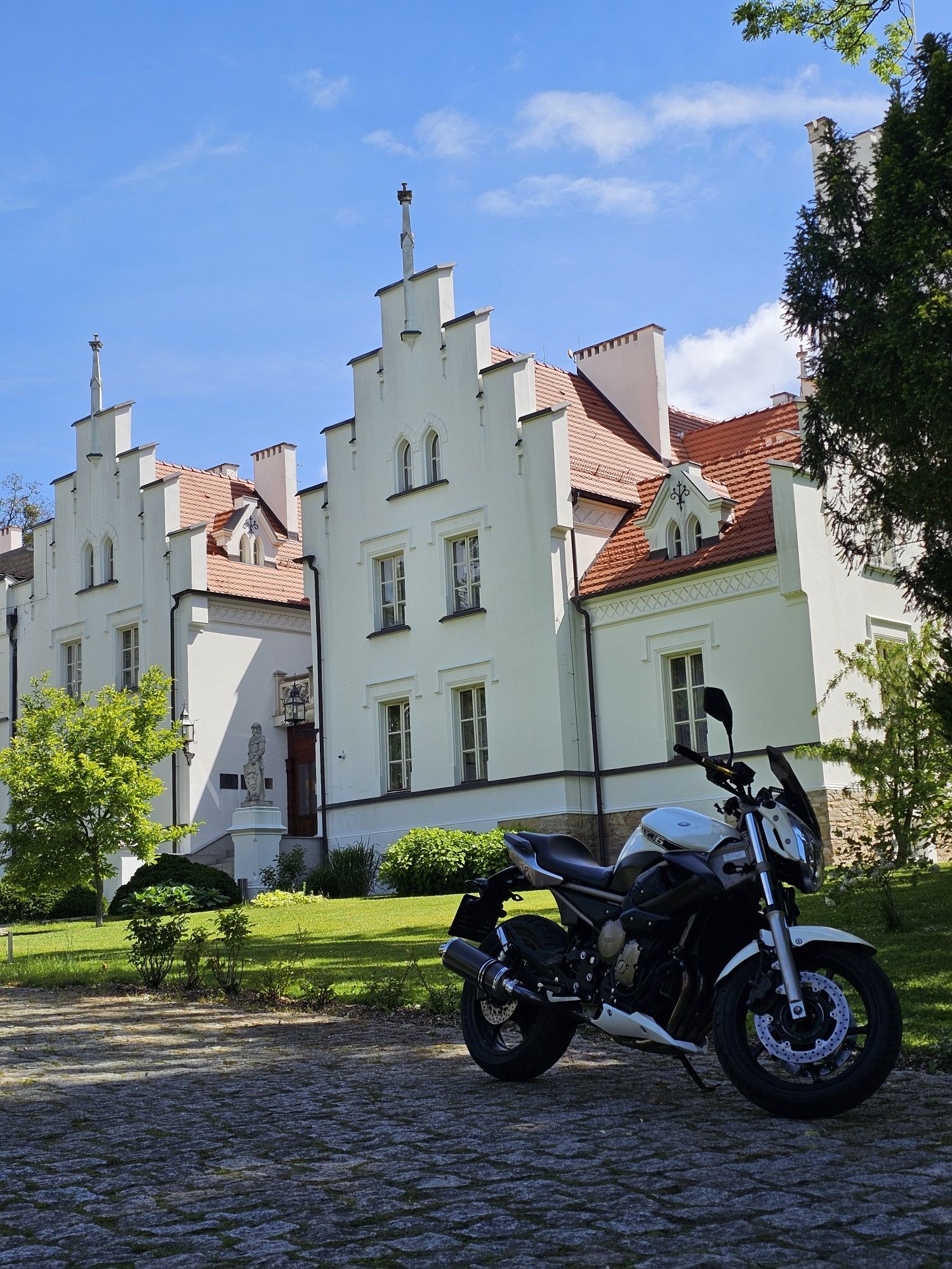 Yamaha XJ6N 2009r