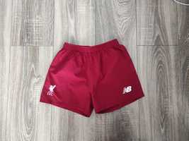 Krótkie spodenki new balance L.F.C Liverpool piłkarskie