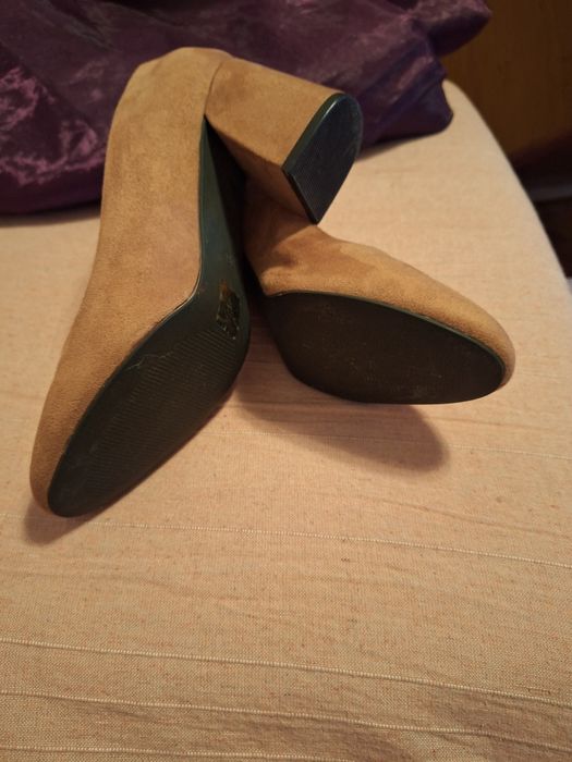 Sapatos de salto