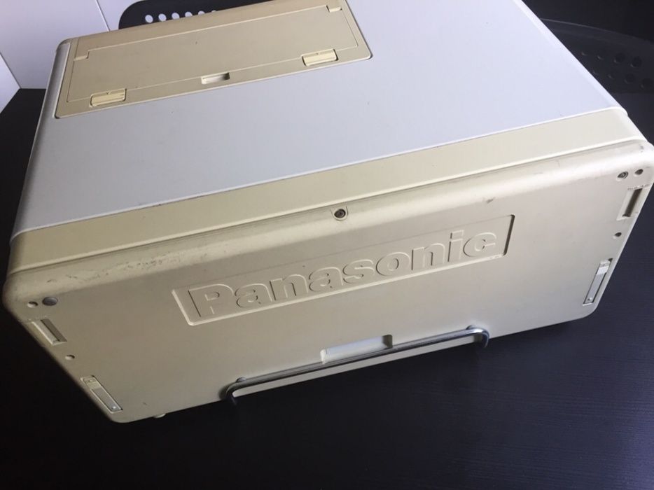 Komputer Laptop Panasonic lata 80