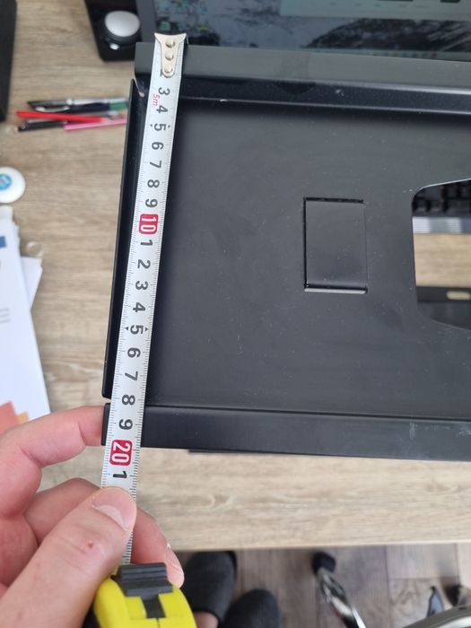 Потужний тримач для великого телевізора з можливістю регулювання