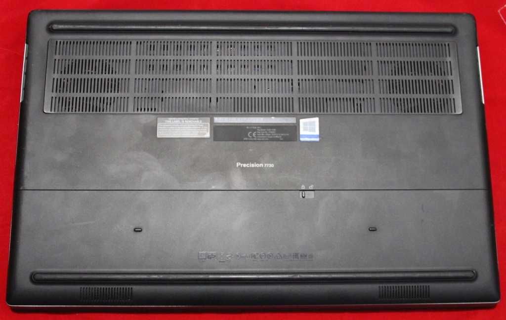 Ноутбук Dell 7730 Core i5 Quad 8 Gen |32 Gb|512 Gb|NVidia P3200|FullHD