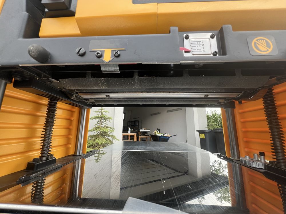Grubościówka Dewalt DW733