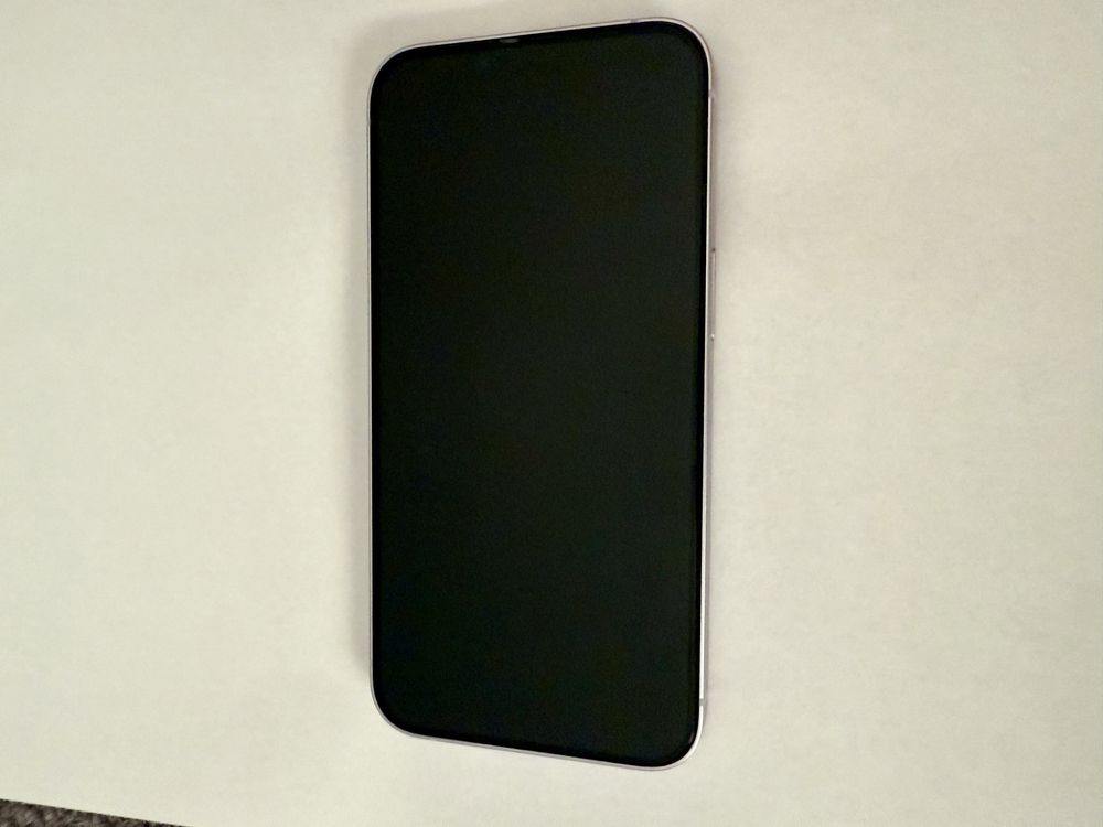 Iphone 14 fioletowy