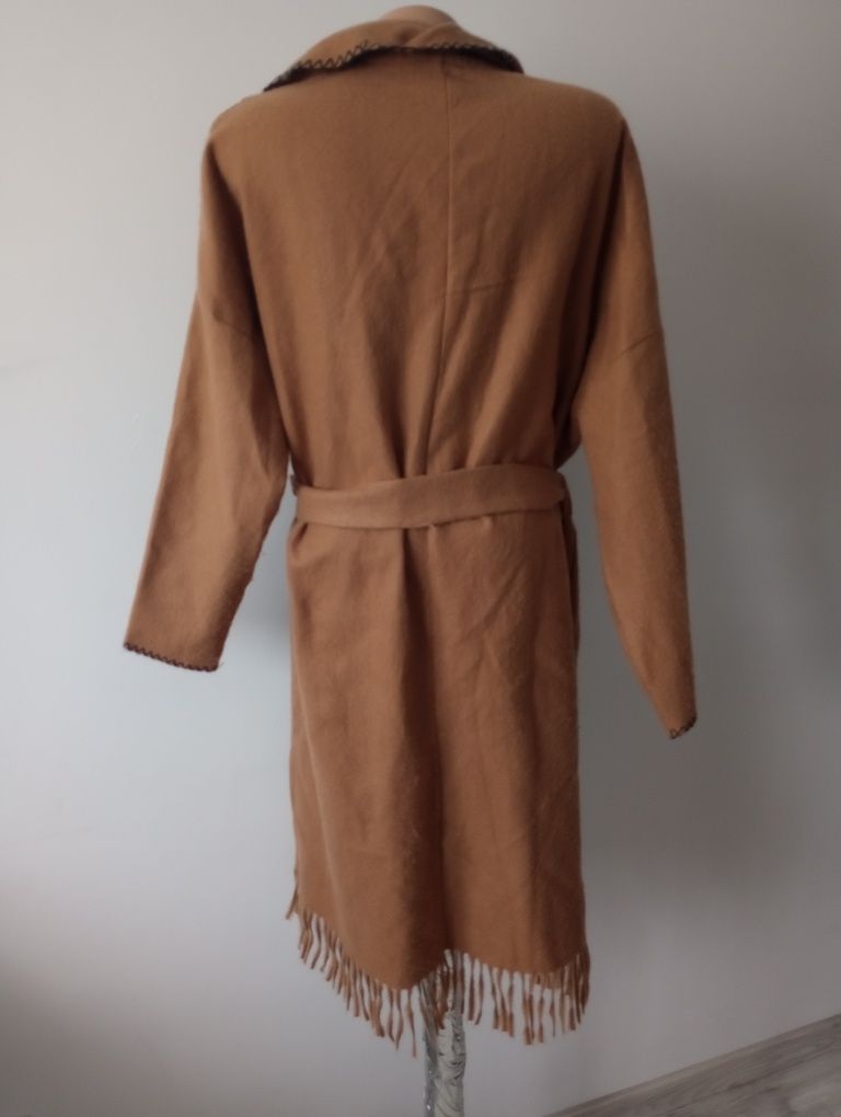 Brązowy karmelowy płaszczyk midi z frędzlami oversize 42 44 46