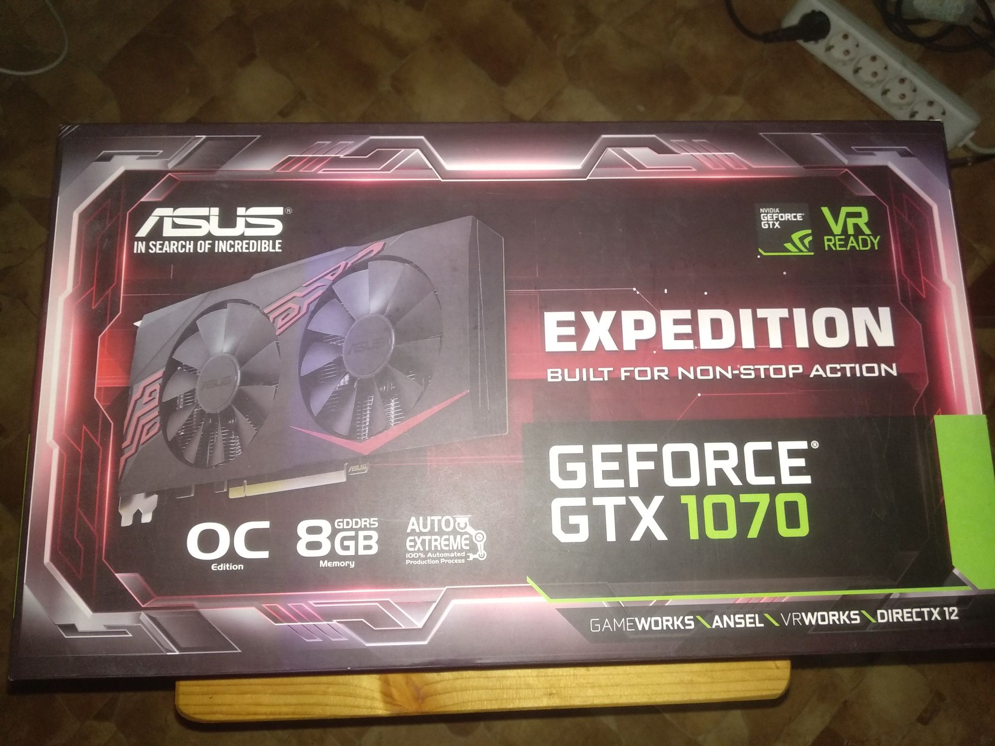 Продам видеокарту asus expedition gtx1070