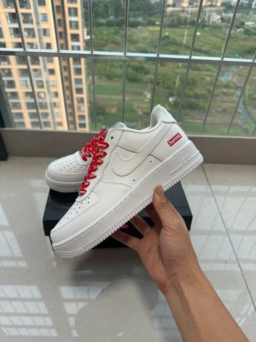 Buty Trampk Nike Air Force 1 Low Supreme White R.40.5