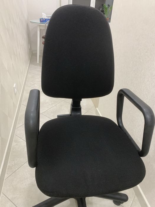 Офісний стул офісне кресло