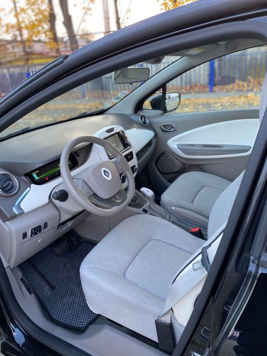 Продам Renault Zoe