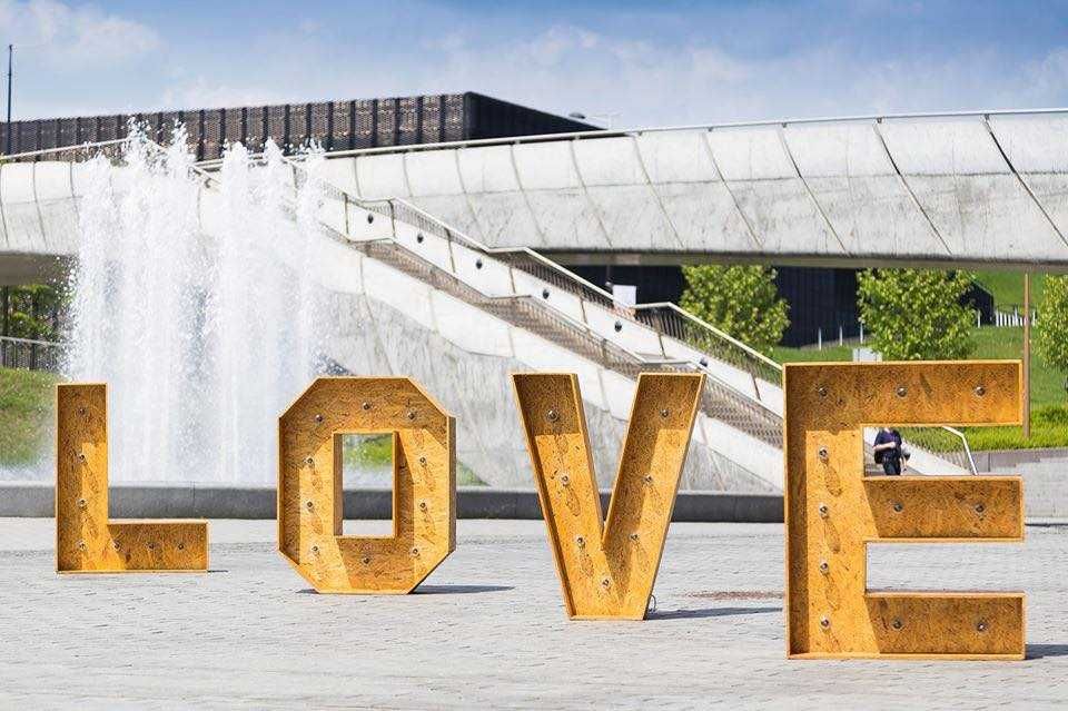 Sprzedam liter LOVE