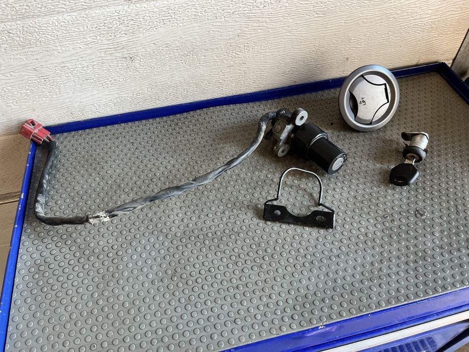 Stacyjka yamaha yzf r125 korek zamek zestaw staryowy