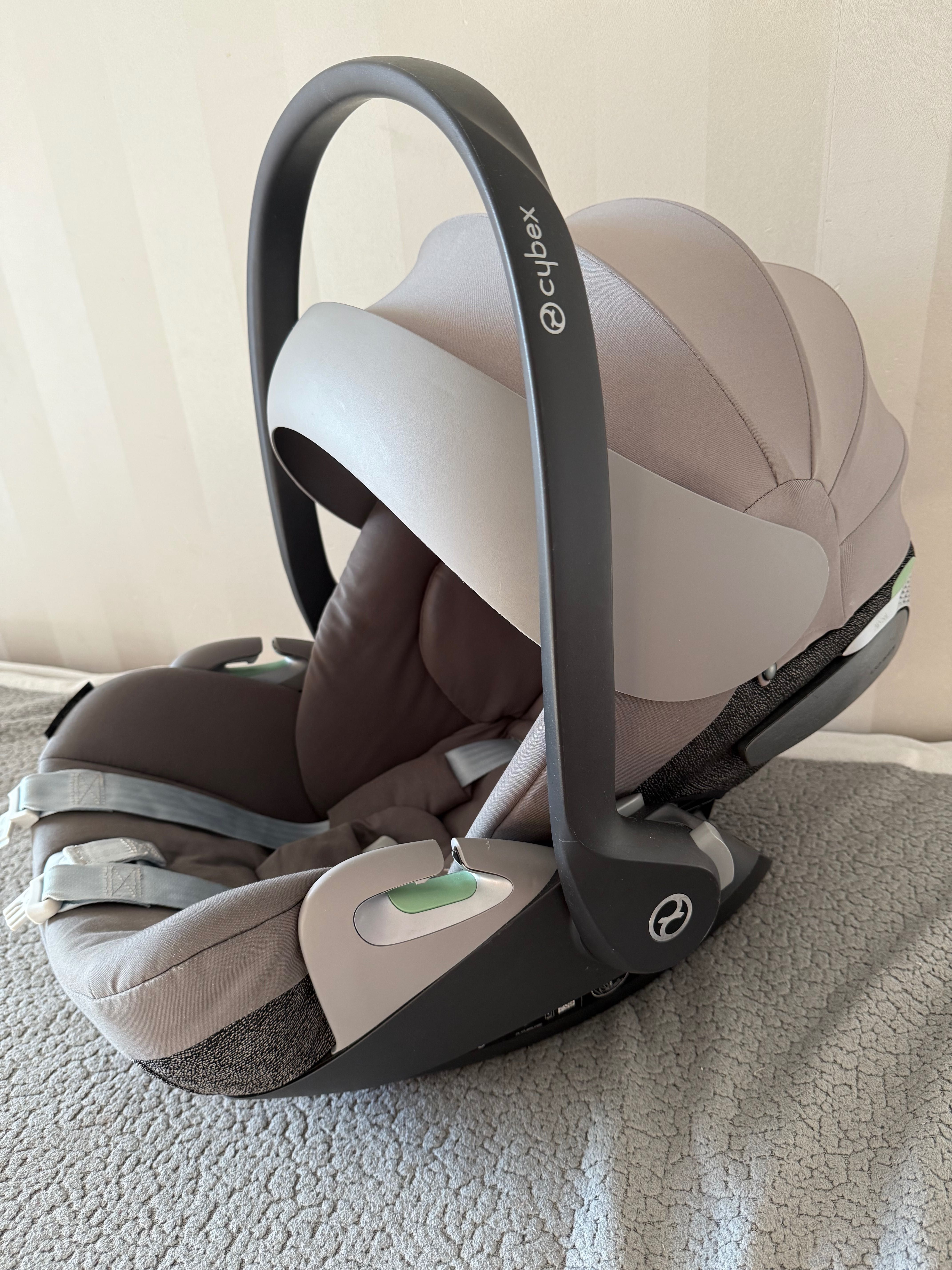 Автокрісло Cybex Cloud T i-Size Plus