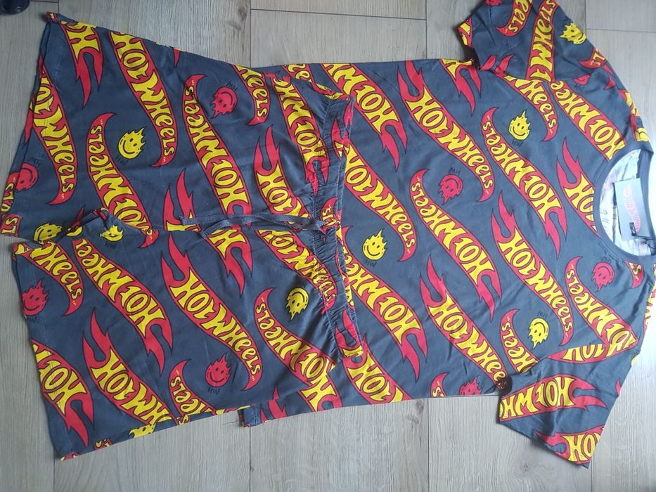 Nowa bawełniana piżama męska marki  Hot Wheels rozmiar M.