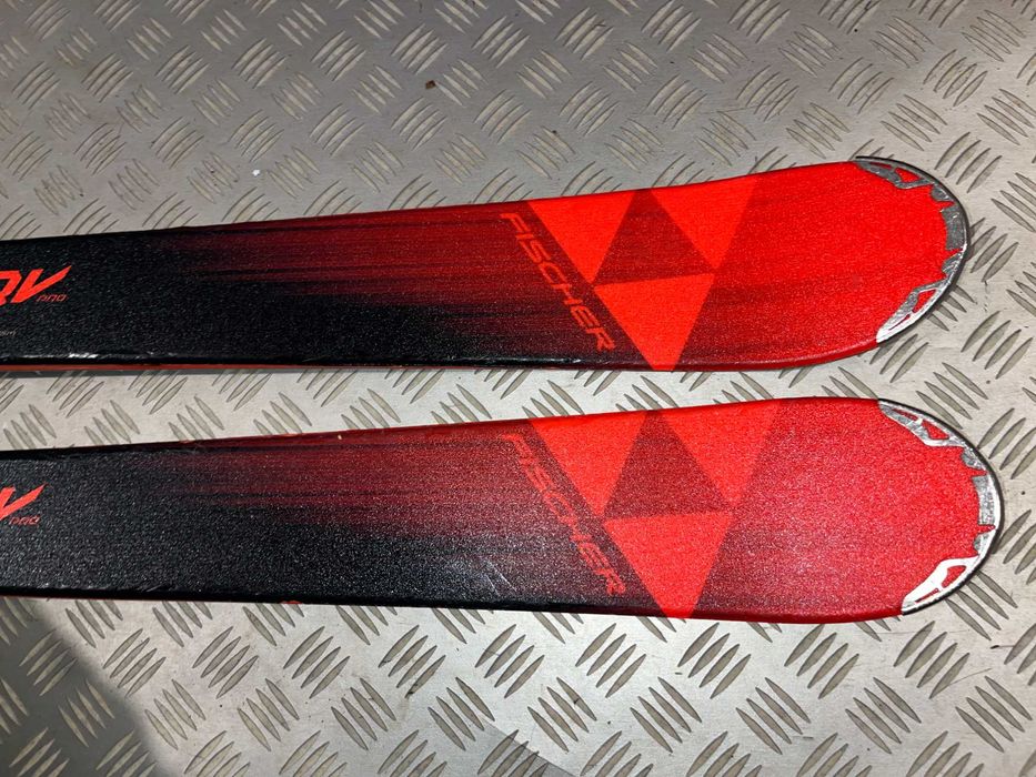 Narty FISCHER RC4 The CURV PRO 160 cm rocker , lekkie !
