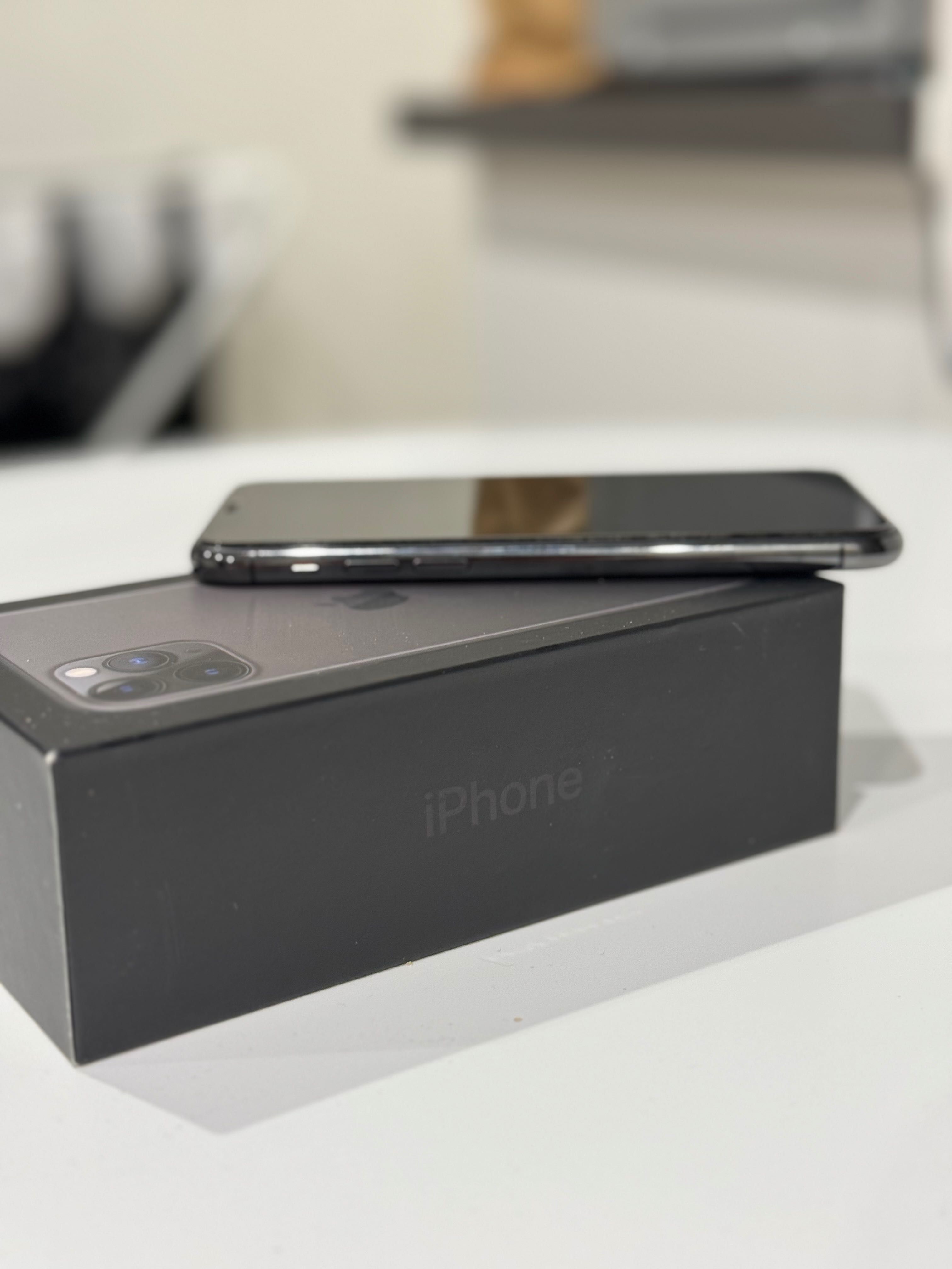 iPhone 11 Pro Space Grey 64GB 76% bateria