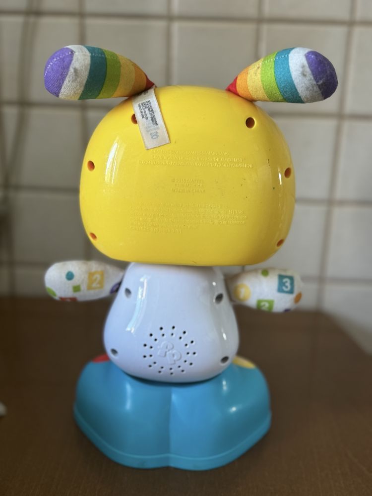 Robot Fisher-Price tańczy i śpiewa