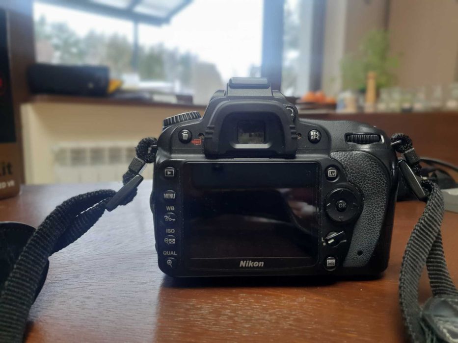 Lustrzanka. NIKON D 90.