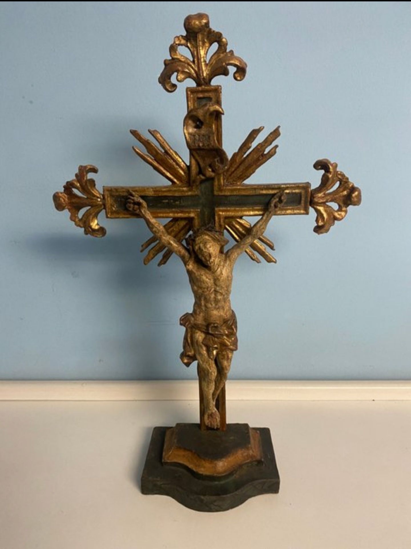 Crucifixo Talha Dourada - 2a metade Sec. XVIII