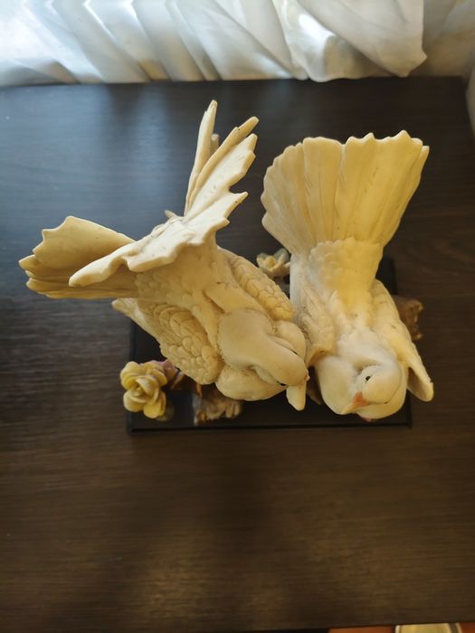 Статуэтка голуби