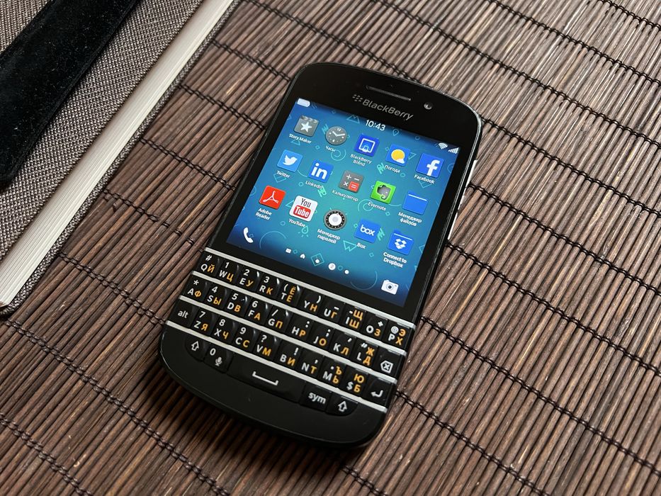 Blackberry q10 вживаний