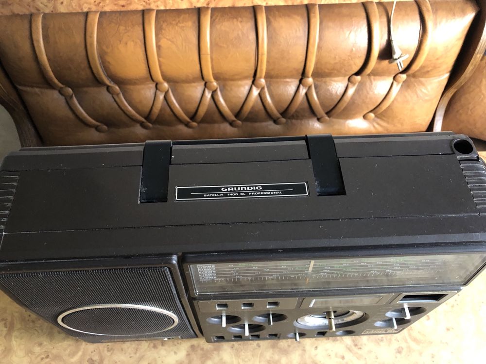Радиоприемник GRUNDIG SATELLIT Professional 1400 SL