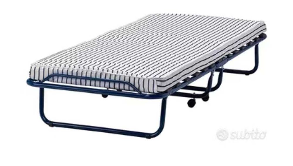Cama dobrável IKEA sandvika 12334, com colchão. Praticamente novas