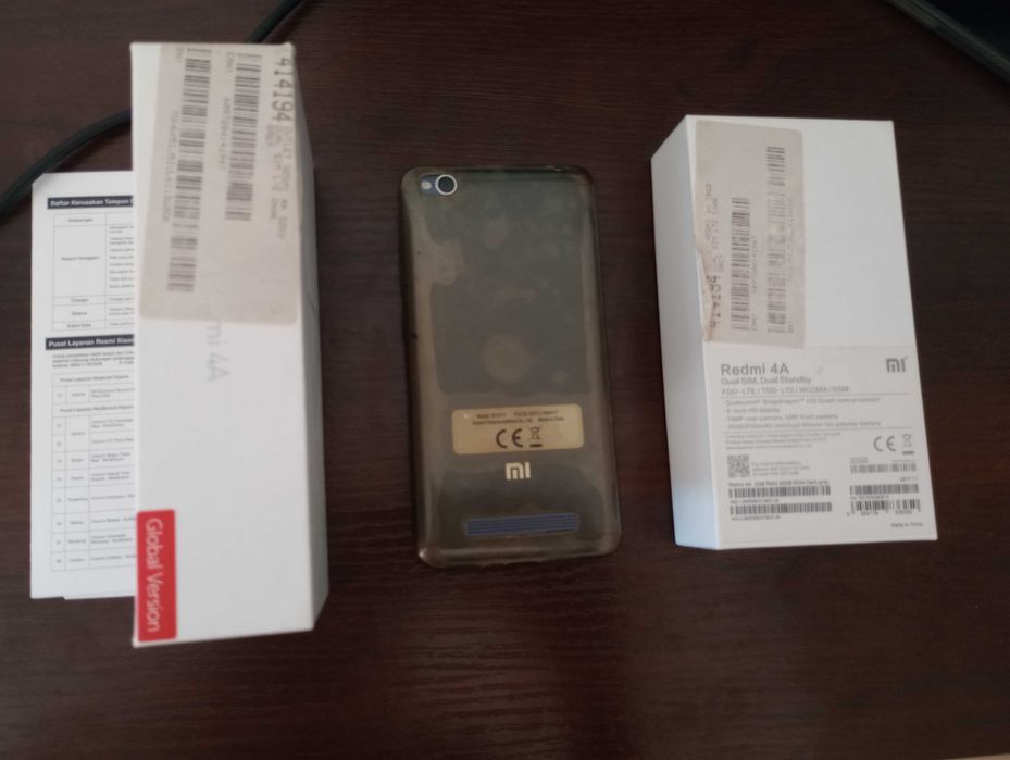 Xiaomi Redmi 4A 2/32 GB + ładowarka + pudełko