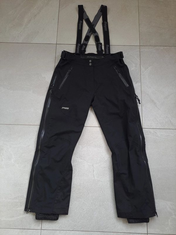Bergans spodnie narciarksie snowboardowe rozm. L/M na deskę narty