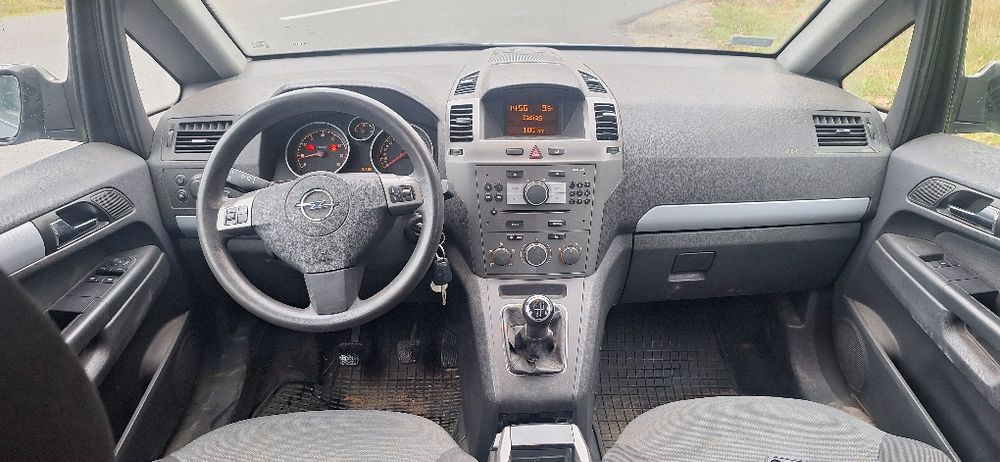 Zafira B 1.6 2007 nowy rozrząd Okazja.Siedem osób