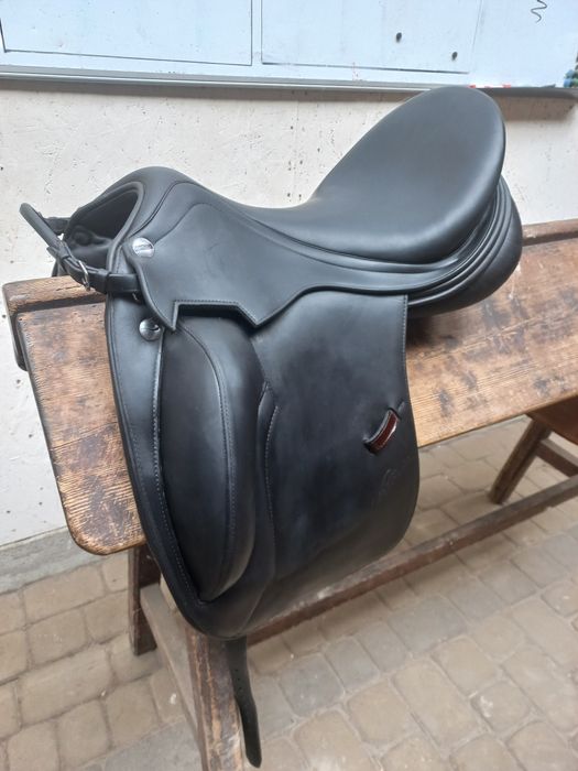 Na sprzedaż siodło ErrePlus Vittoria 18'