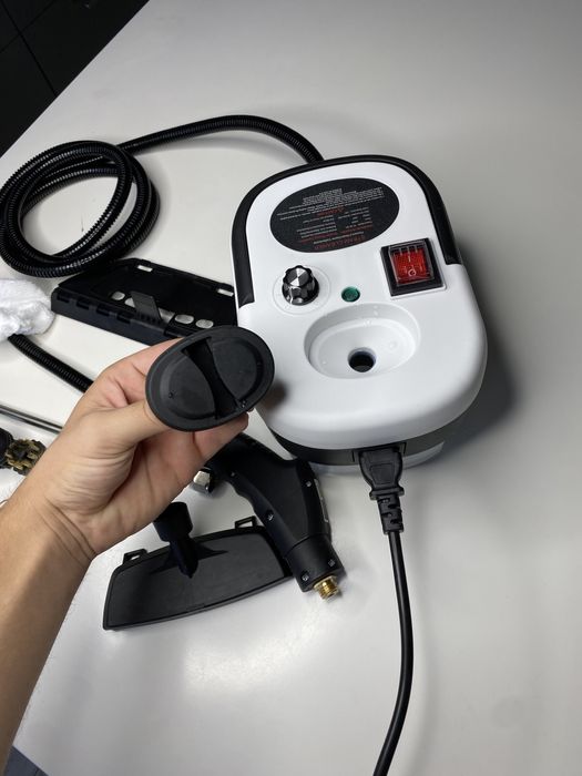 Пароочисник-відпарювач 7 насадок 2500W для прибирання меблів кухні